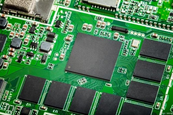 揭秘 PCB 金手指，從設計到制造的全方位解析第1張